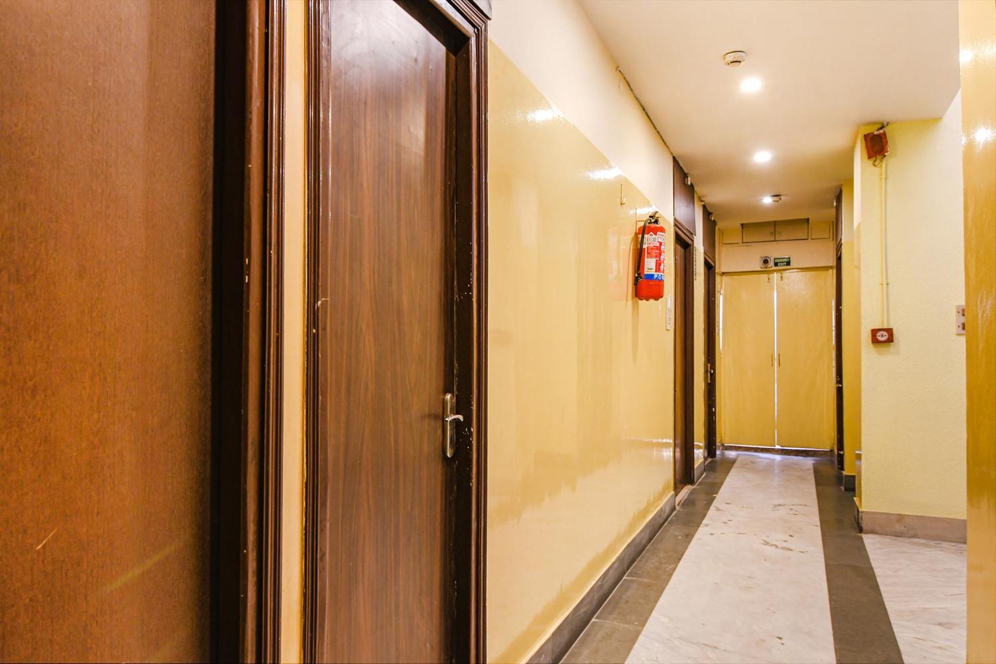 Fabhotel Aayash - Nr City Center Metro Station Calcutta Exteriör bild
