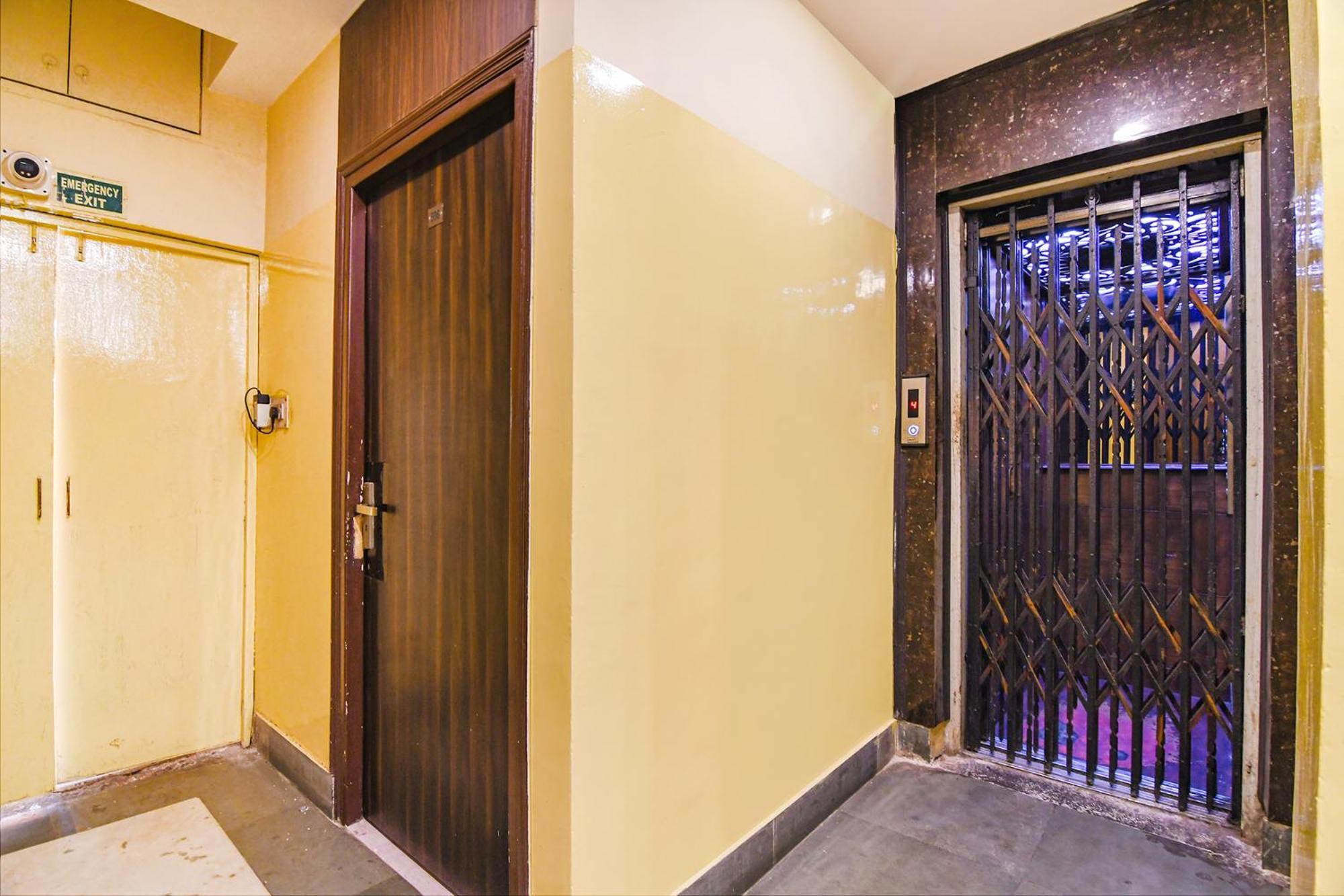 Fabhotel Aayash - Nr City Center Metro Station Calcutta Exteriör bild