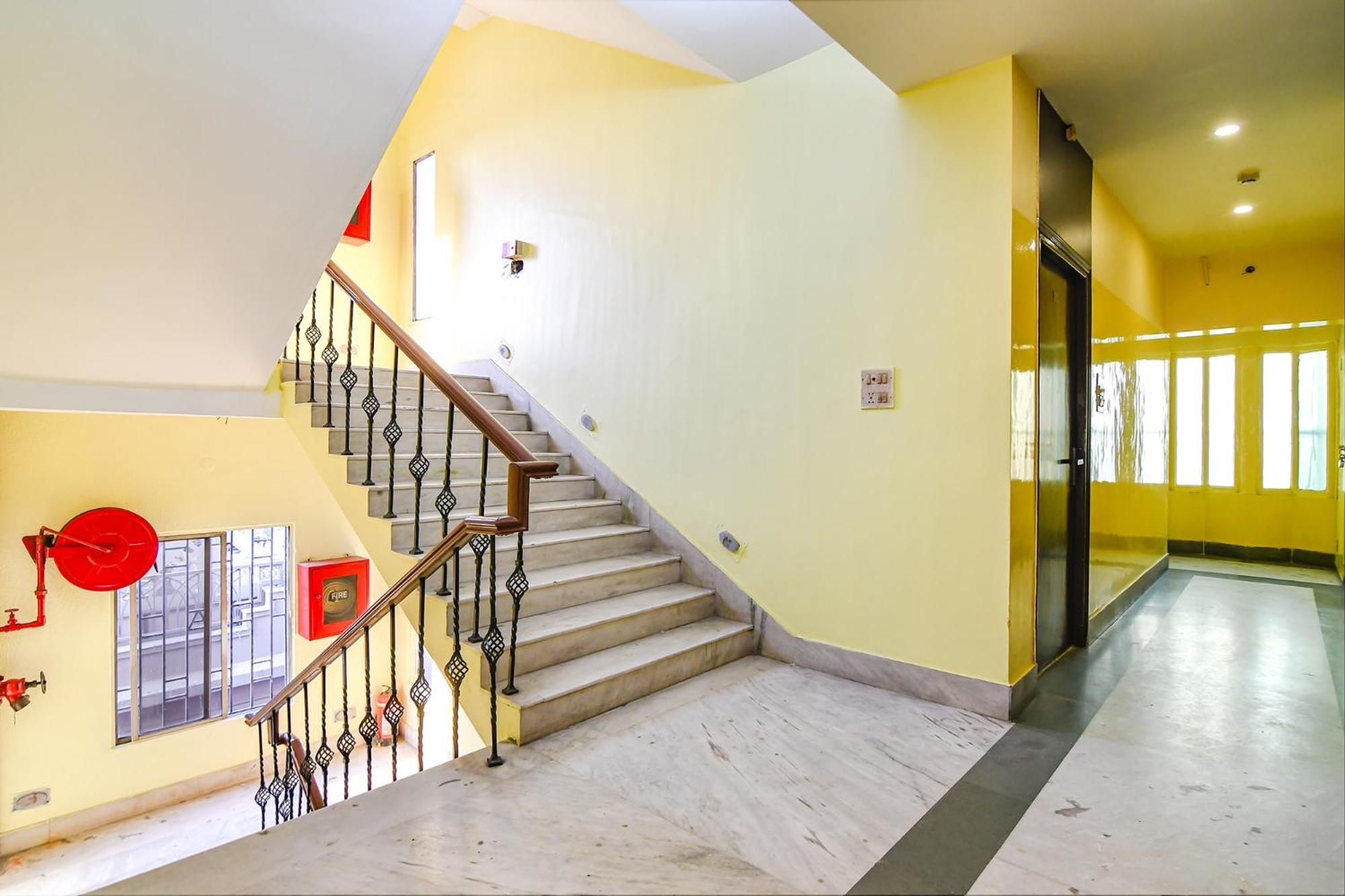 Fabhotel Aayash - Nr City Center Metro Station Calcutta Exteriör bild