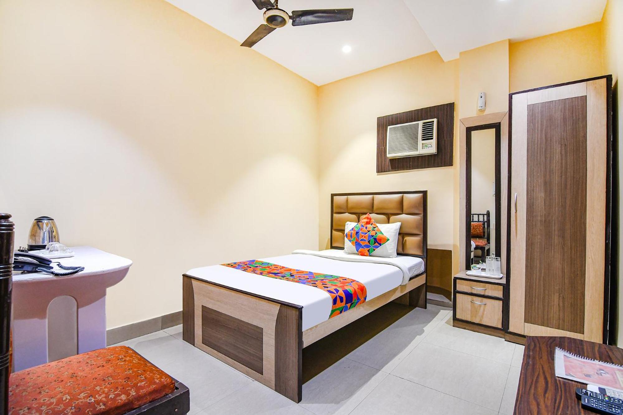 Fabhotel Aayash - Nr City Center Metro Station Calcutta Exteriör bild
